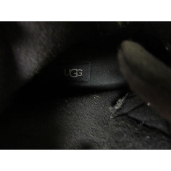 UGG Black Lace Up Combat Hiking Waterproof 6 Faux Fur Ankle Lugged Sole Booties - Picture 8 of 8